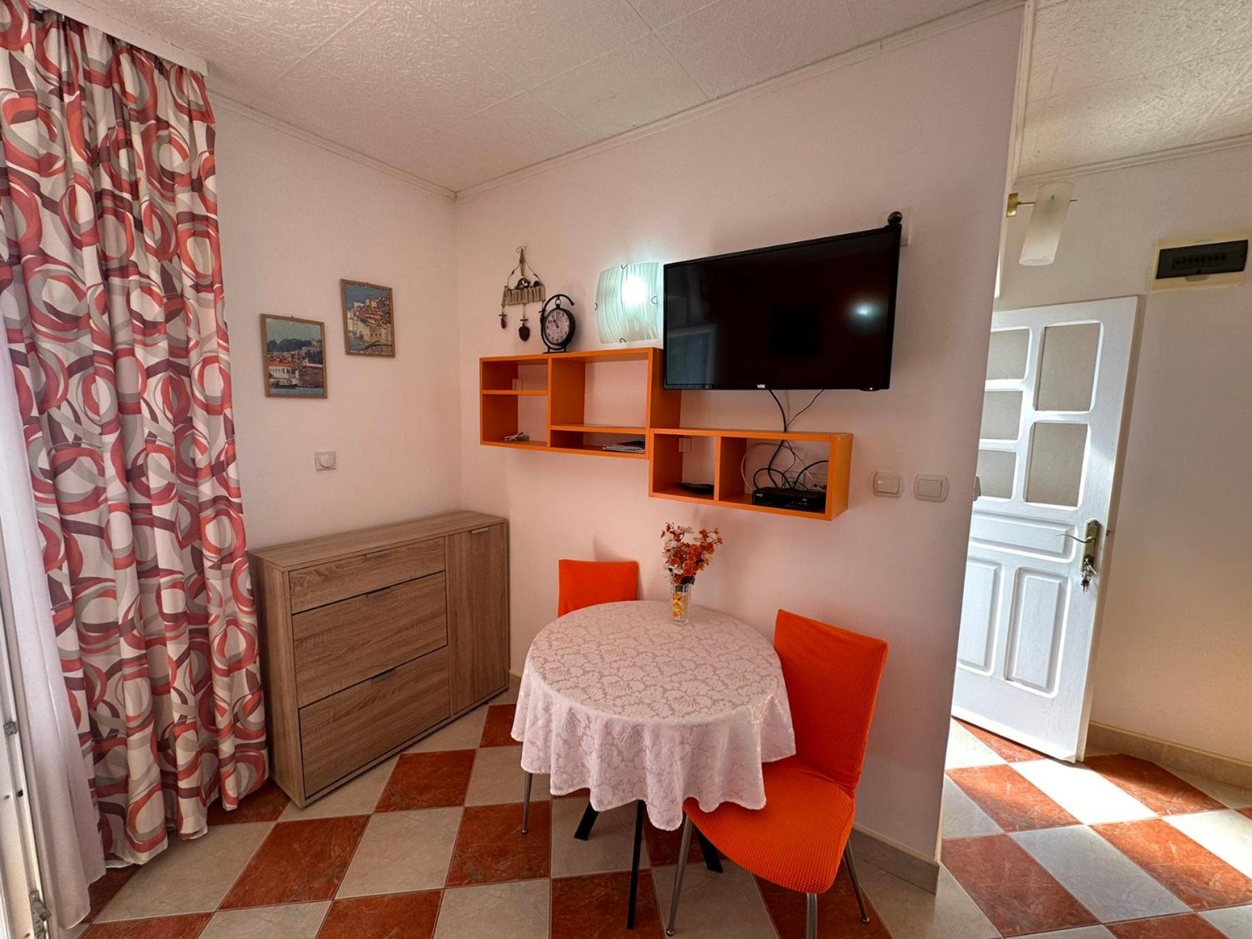 Apartments Okuka Tivat Exterior foto