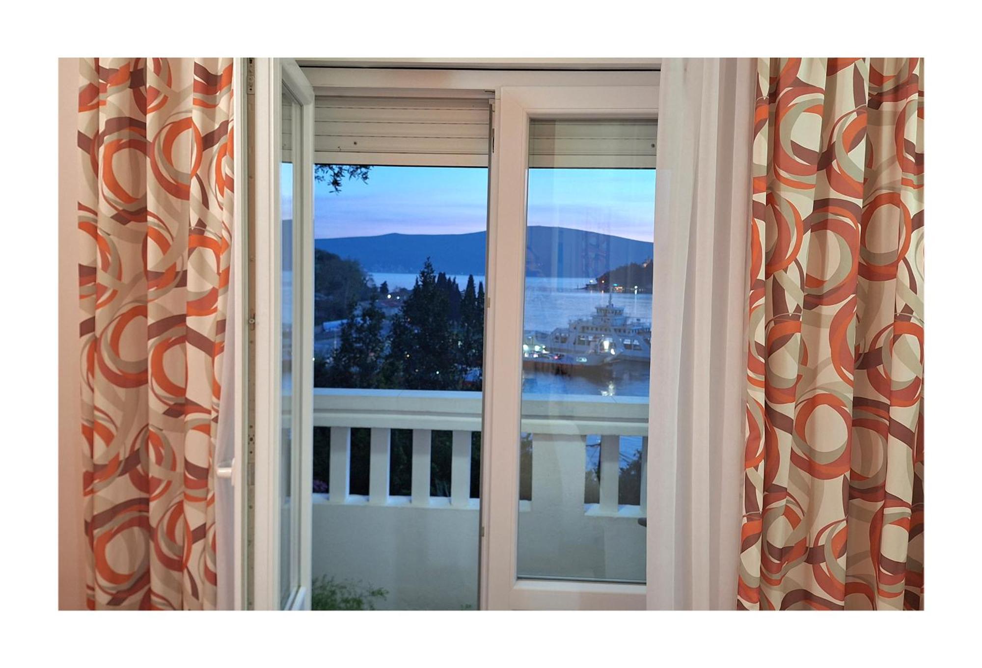 Apartments Okuka Tivat Exterior foto