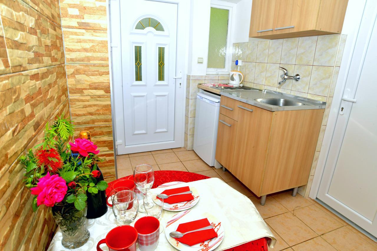 Apartments Okuka Tivat Exterior foto